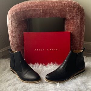 Brand name “Kelly & Kate” boots. Nice casual boots w/ 1 inch low wedge heel